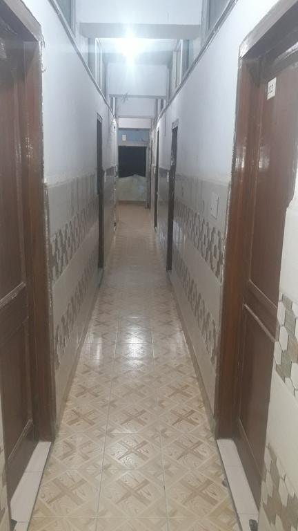 Oyo Rajdhani Guest House Фаридабад Экстерьер фото